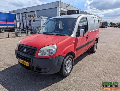 Fiat DOBLO 1.9 JTD Euro4 - Handgeschakeld - Trekhaak, Auto's, Bestelwagens en Lichte vracht, ABS, Electronic Stability Program (ESP)