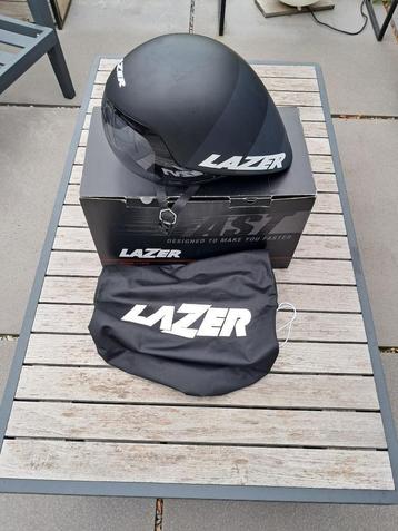 Diverse fietshelmen beschikbaar voor biedingen