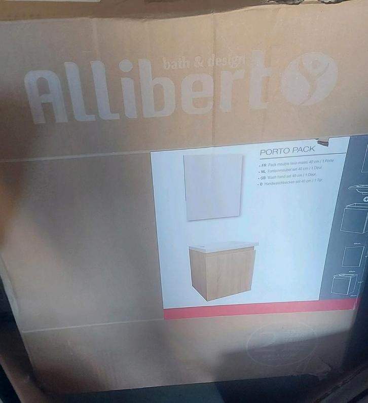 Badkamer meubels en spiegelkastjes  en wastafels, Huis en Inrichting, Badkamer | Badkamermeubels, Ophalen