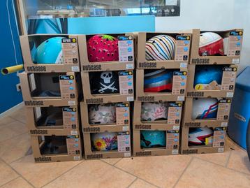 Nutcase Helm  beschikbaar voor biedingen