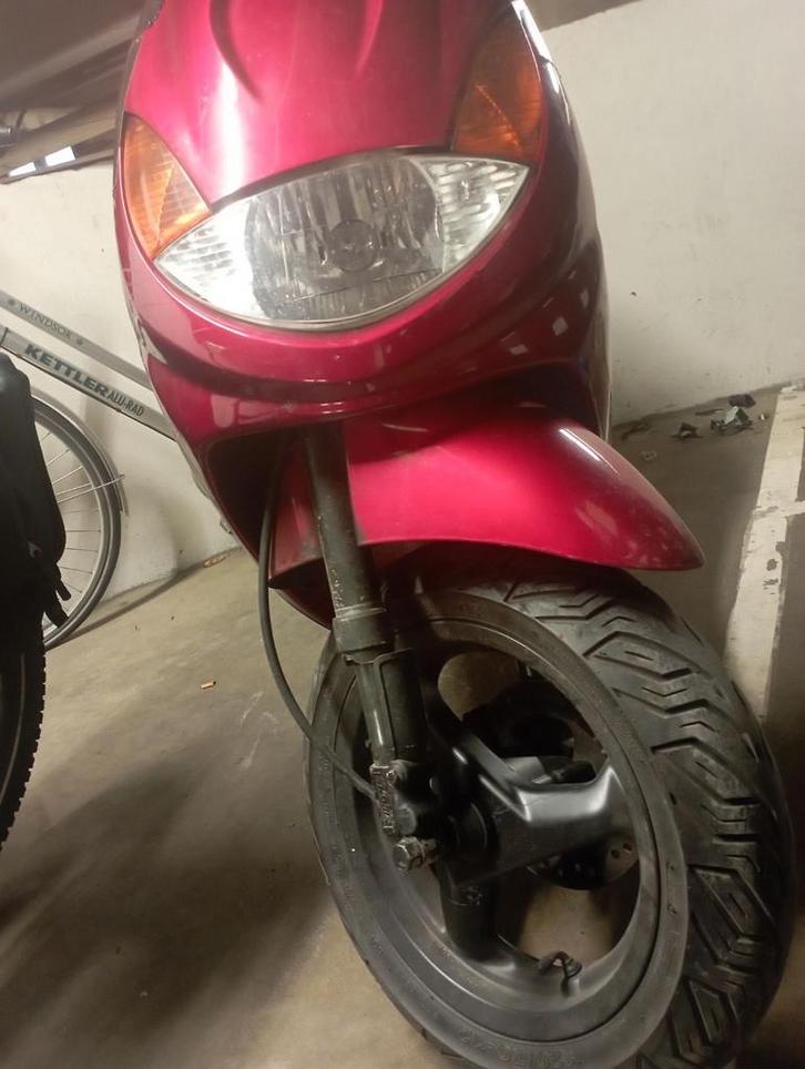 viva city 70cc, Fietsen en Brommers, Scooters | Peugeot, Gebruikt, Vivacity, Tweetakt, Ophalen