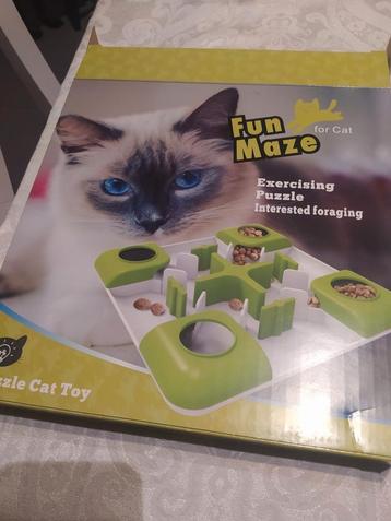 Jouet très cool et agréable pour chats, par Petpets disponible aux enchères