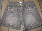 jeans shortje, Broek, Meisje, Ophalen of Verzenden, Zo goed als nieuw