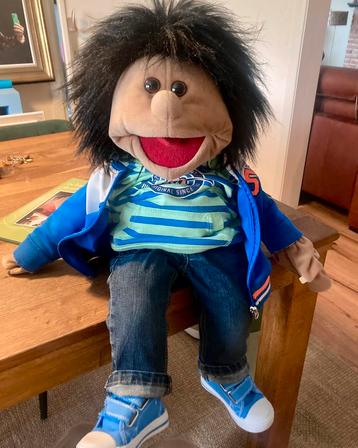 Living Puppets handpop “Mo” beschikbaar voor biedingen