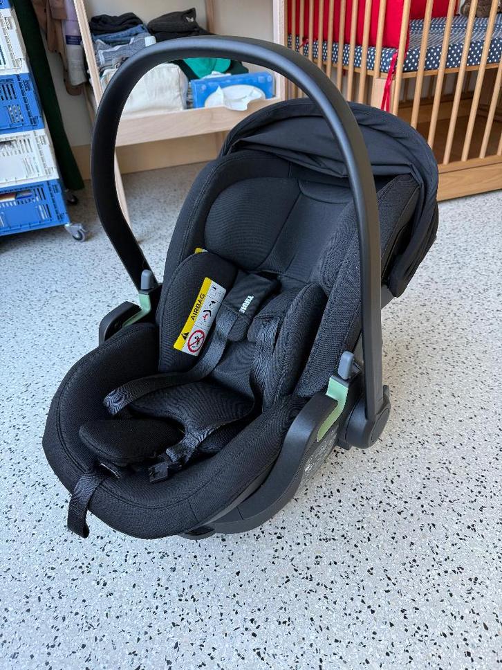 Thule Maple zwart, Kinderen en Baby's, Autostoeltjes, Zo goed als nieuw, Overige merken, 0 t/m 13 kg, Autogordel of Isofix, Verstelbare rugleuning
