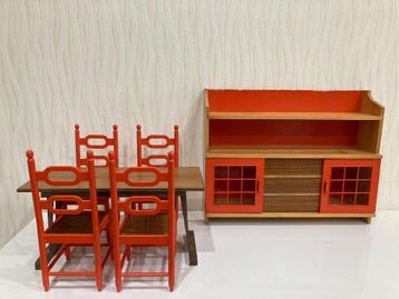 Houten meubeltjes voor Barbie en Sindy poppen (jaren 70) beschikbaar voor biedingen