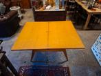 Magic salon/eettafel revelation, Antiek en Kunst, Ophalen