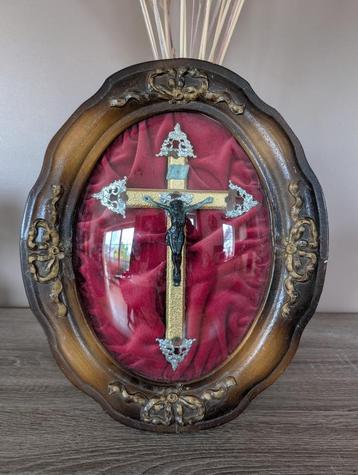 Cadre religieux velours rouge Jésus Christ Croix Religion, Enlèvement