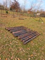 Houten palen, Enlèvement