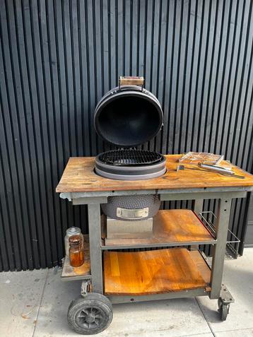 Kamado beschikbaar voor biedingen