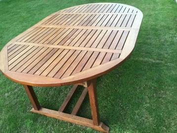 Teak tuintafel ovaal beschikbaar voor biedingen