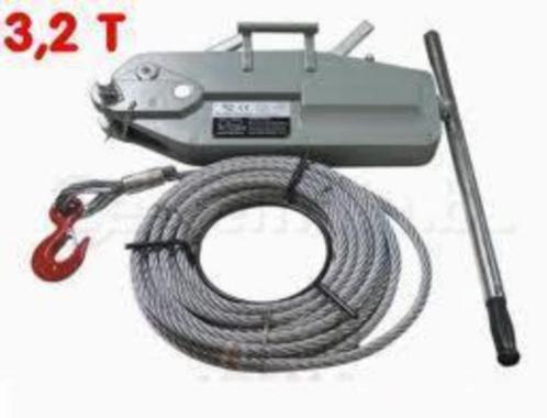 LOCATIE: Duwstang van 3200 kg met kabel van 20 meter, Doe-het-zelf en Bouw, Lieren en Takels, Zo goed als nieuw, Handmatig, Ophalen