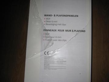 Plafond-of wandpanelen beschikbaar voor biedingen