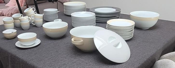 Twaalfdelige porseleinen service, Antiek en Kunst, Antiek | Servies compleet, Ophalen