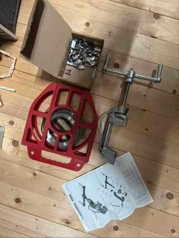 omsnoeringsset van roestvrij staal beschikbaar voor biedingen