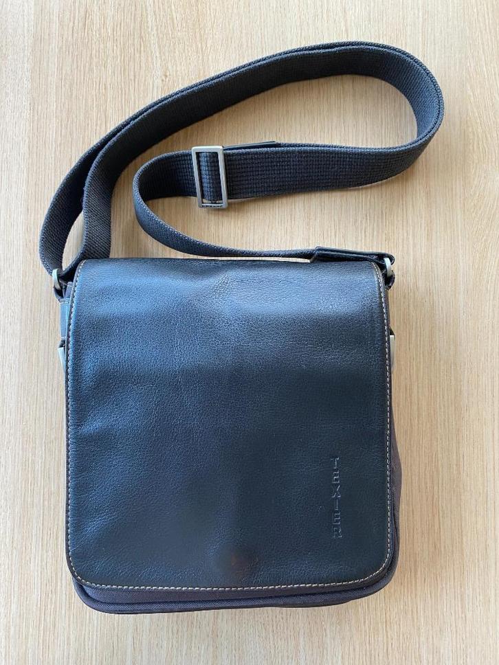 Besace en cuir Texier de belle qualité, pratique et élégante, Handtassen en Accessoires, Tassen | Schoudertassen, Zo goed als nieuw