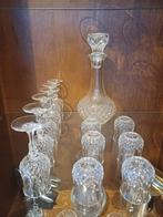 Carafe et leurs verre à liqueur 6 normal et 6 sur pieds, Antiquités & Art, Enlèvement