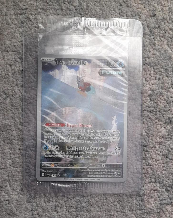 Iron Bundle (066) – Pokémon Center Stamp Promo –, Hobby en Vrije tijd, Verzamelkaartspellen | Pokémon, Zo goed als nieuw, Losse kaart
