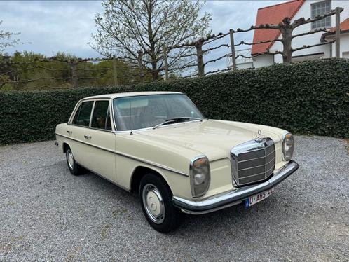 Mercedes 220 , Bwj 1971 , 42 000Km , Diesel , Airco, Auto's, Mercedes-Benz, Bedrijf, 200-Serie, Airconditioning, Diesel, Handgeschakeld