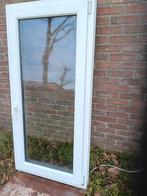 Enkele opendraaiende vleugel - pvc raam, Doe-het-zelf en Bouw, Raamkozijnen en Schuifdeuren, Ophalen, Kunststof, Gebruikt, Minder dan 75 cm