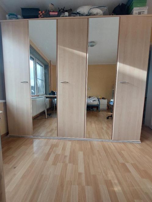 Kleerkast met draaideuren en 2 spiegels, Huis en Inrichting, Kasten | Kleerkasten, Gebruikt, Met deur(en), Met plank(en), Met hangruimte