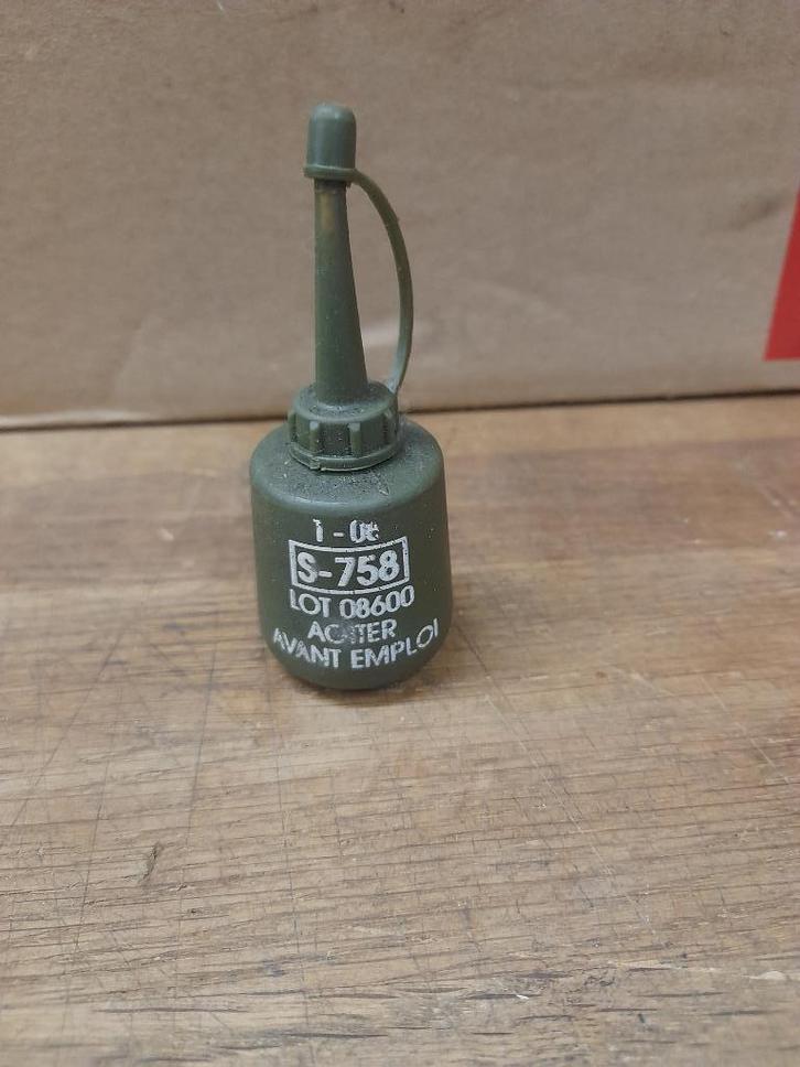 ancienne burette huile vide armée française, Collections, Marques & Objets publicitaires, Utilisé, Autres types, Envoi