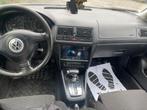 Volkswagen golf automaat 1.8i 180.000km gekeurd voor verkoop, Auto's, Stof, Zwart, 5 deurs, 1795 cc
