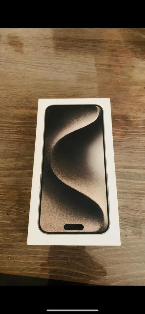 Iphone 15 Pro Max 256 GB - état impeccable + boite, Telecommunicatie, Mobiele telefoons | Apple iPhone, Zo goed als nieuw, 256 GB