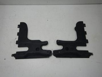VW Tiguan 5NA Bodemplaat Set Links+Rechts 5QF825101A 5QF8251 beschikbaar voor biedingen