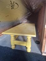 vol houten eiken salontafel in geel geverfd., Ophalen, Gebruikt, 100 tot 150 cm, Eikenhout