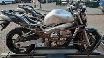 Yamaha 8 FZ6 FZ6S FZ6N wielenset model 2003 tot 2006 geen ab beschikbaar voor biedingen