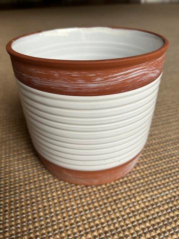 Divers cache pots ou milieu de table beschikbaar voor biedingen
