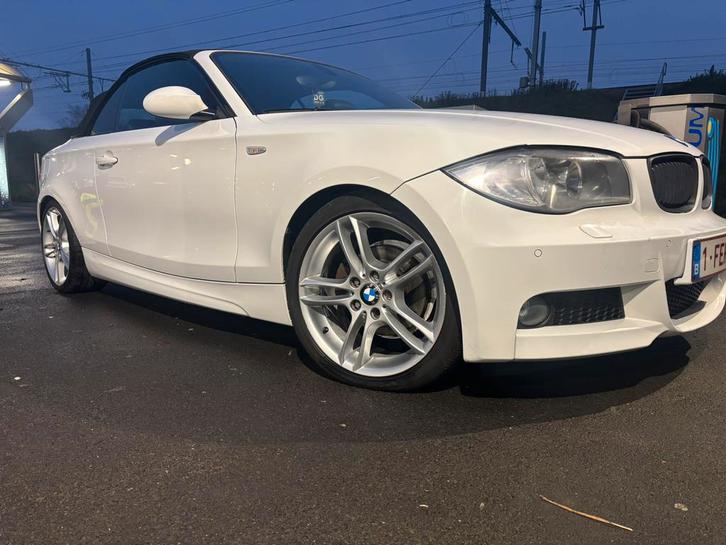 BMW 118D  bj 11/2008, Auto's, BMW, Particulier, 1 Reeks, Zetelverwarming, Diesel, Euro 5, Cabriolet, 2 deurs, Handgeschakeld, Wit