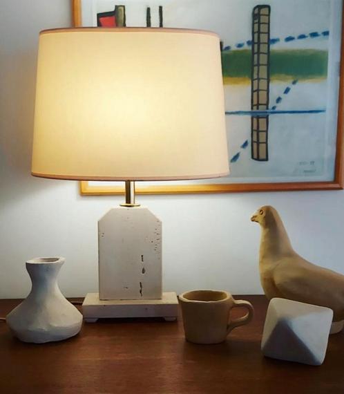 Lampe de table en travertin, Antiquités & Art, Antiquités | Éclairage, Enlèvement ou Envoi
