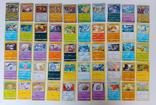 Bundel van 100 verschillende Pokémon kaarten €10, Hobby en Vrije tijd, Verzamelkaartspellen | Pokémon, Zo goed als nieuw, Meerdere kaarten