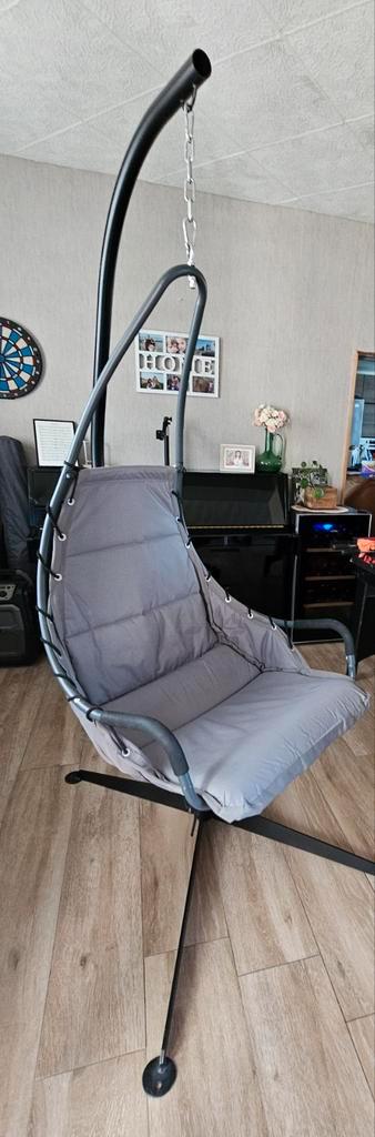 Fauteuil suspendu état impeccable  beschikbaar voor biedingen
