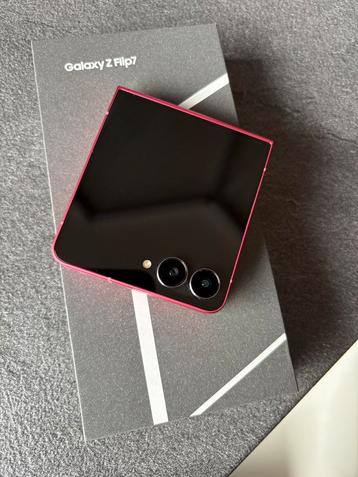 Samsung Z Flip 7 - 256 GO - Coral RED beschikbaar voor biedingen
