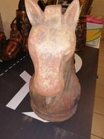 Antieke terracotta paard, Enlèvement