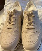 Bugatti Dames sneakers maat 39, Ophalen, Gedragen, Beige, Sneakers