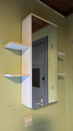 APOTHEEKKASTJE MET SPIEGEL, Ophalen