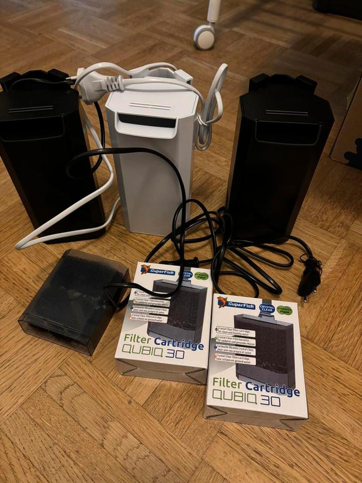 Superfish Qubiq 30 Filterhuis en Cartridge NIEUW, Animaux & Accessoires, Poissons | Aquariums & Accessoires, Neuf, Filtre ou CO2