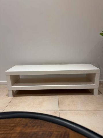 TV-meubel IKEA t.w.v. 49,99 EUR (zo goed als nieuw) beschikbaar voor biedingen