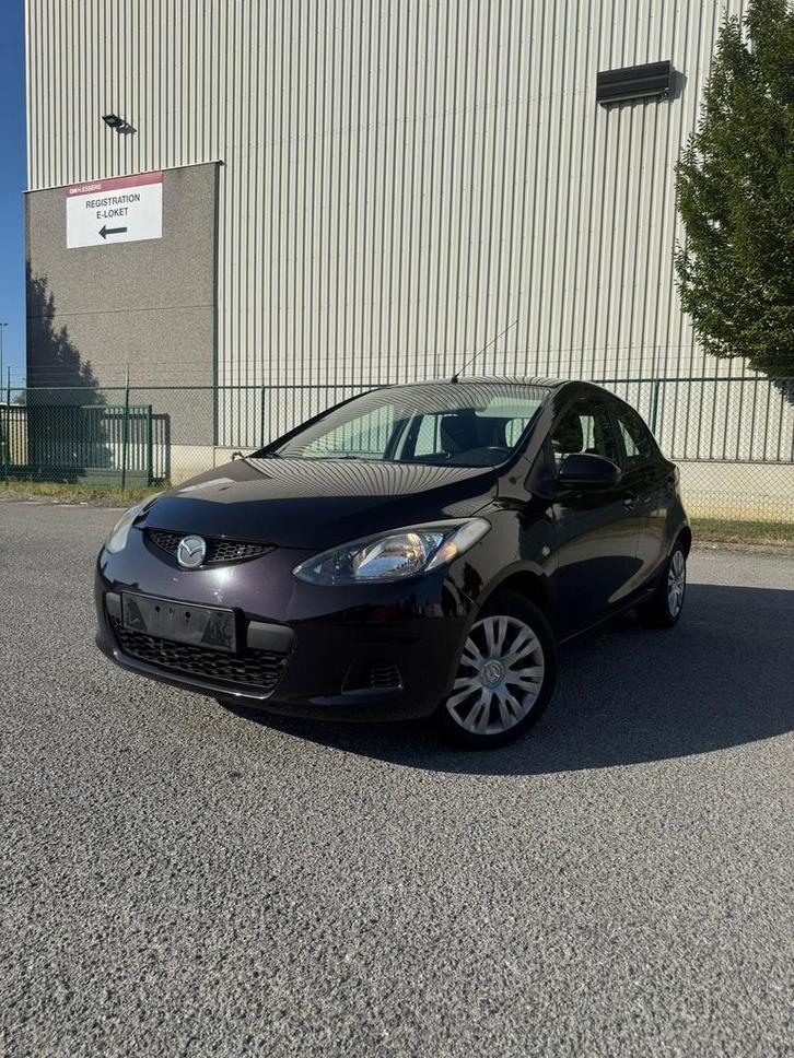 Mazda 1.5 benzine 2009, Auto's, Mazda, Bedrijf, Isofix, Benzine, Bruin, Ophalen