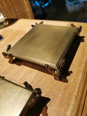 Pieds de stalle  beschikbaar voor biedingen
