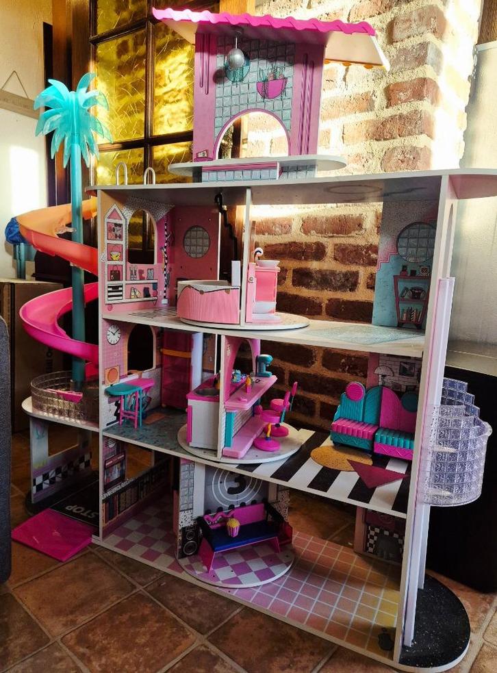L.O.L Surprise OMG fashion house, Kinderen en Baby's, Speelgoed | Poppenhuizen, Gebruikt, Poppenhuis, Ophalen