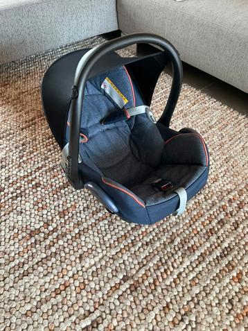 Maxi-Cosi CabrioFix beschikbaar voor biedingen