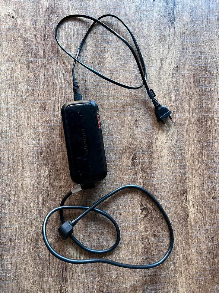 Shimano fietslader EC-E6002, Fietsen en Brommers, Fietsaccessoires | Fietsaccu's, Zo goed als nieuw, Ophalen of Verzenden