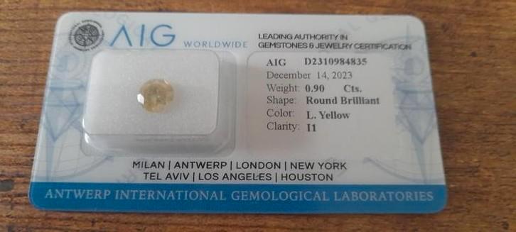 Prachtige originele nieuwe gele diamant van 0,90 karaat, Handtassen en Accessoires, Ringen, Nieuw, Geel, Ophalen of Verzenden