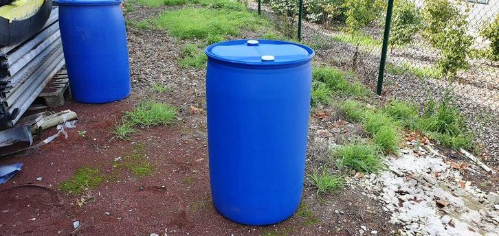 blauwe ton 200 liter , eventueel voor regenwater !!!!, Tuin en Terras, Regentonnen, Zo goed als nieuw, Kunststof, 150 liter of meer