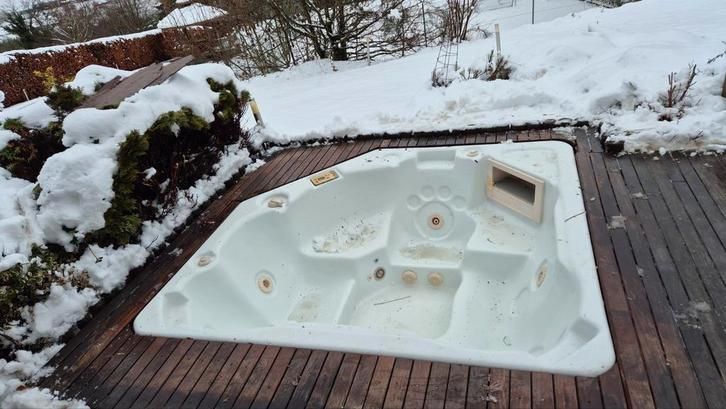 HELEMAAL GRATIS Jacuzzi, Tuin en Terras, Bubbelbaden en Hottubs, Ophalen
